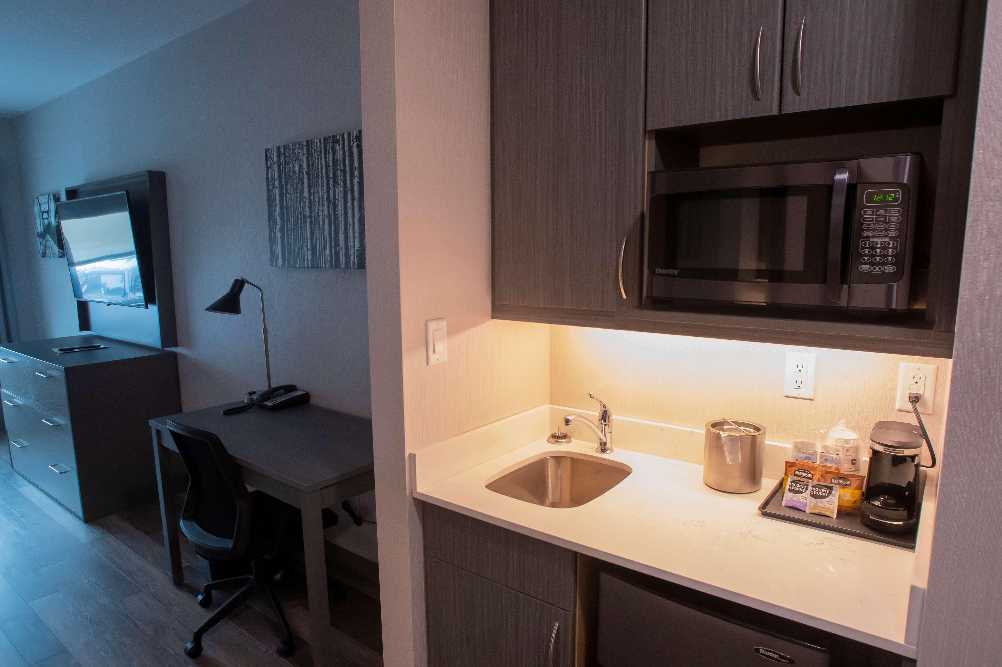 Best Western Inn & Suites Ontario Dış mekan fotoğraf