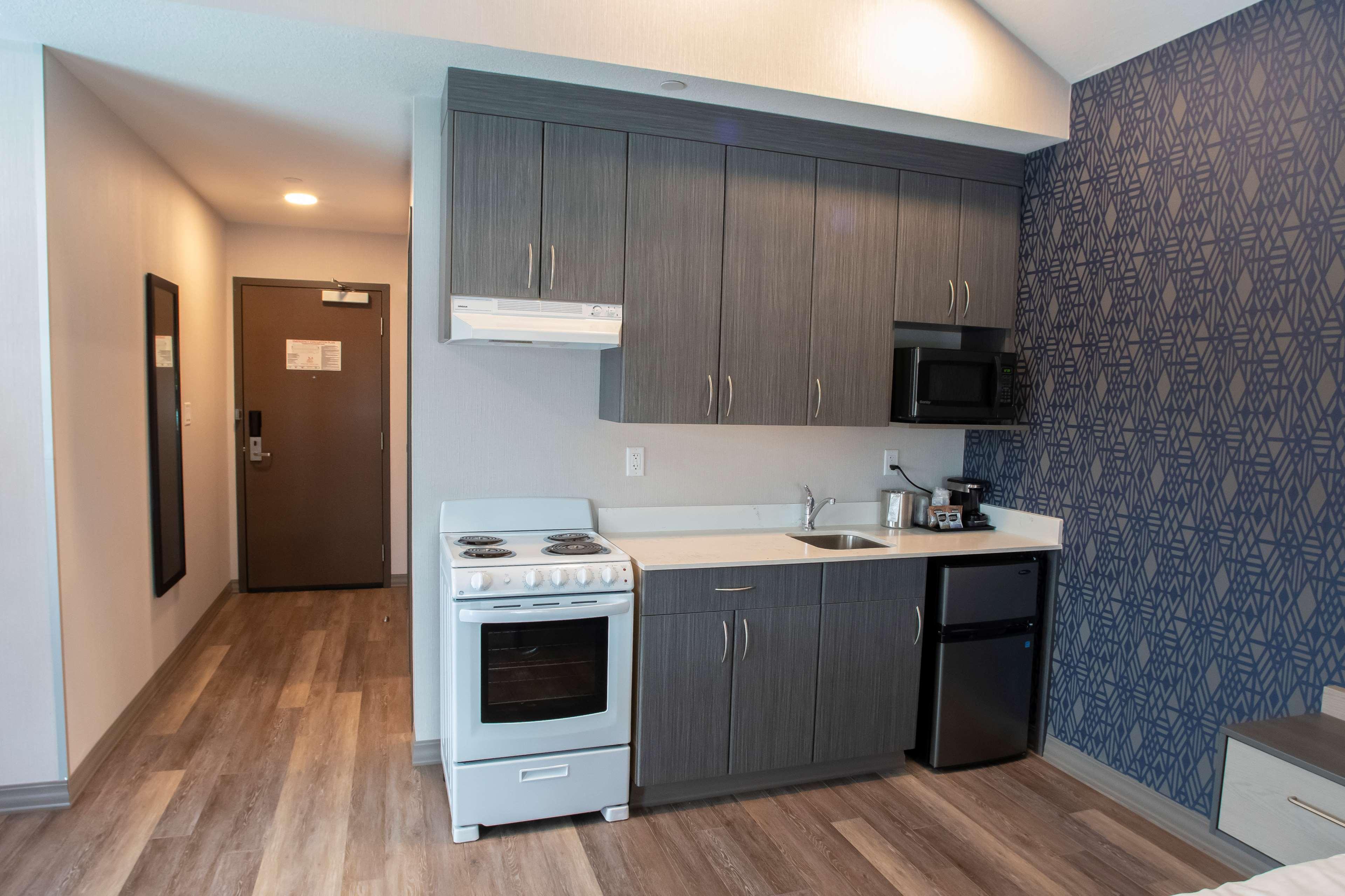 Best Western Inn & Suites Ontario Dış mekan fotoğraf